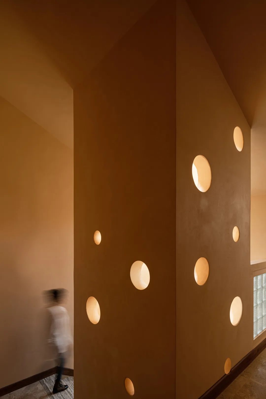 泸沽湖秋山酒店丨(YID)成都易禾上品室内装饰设计有限公司-49