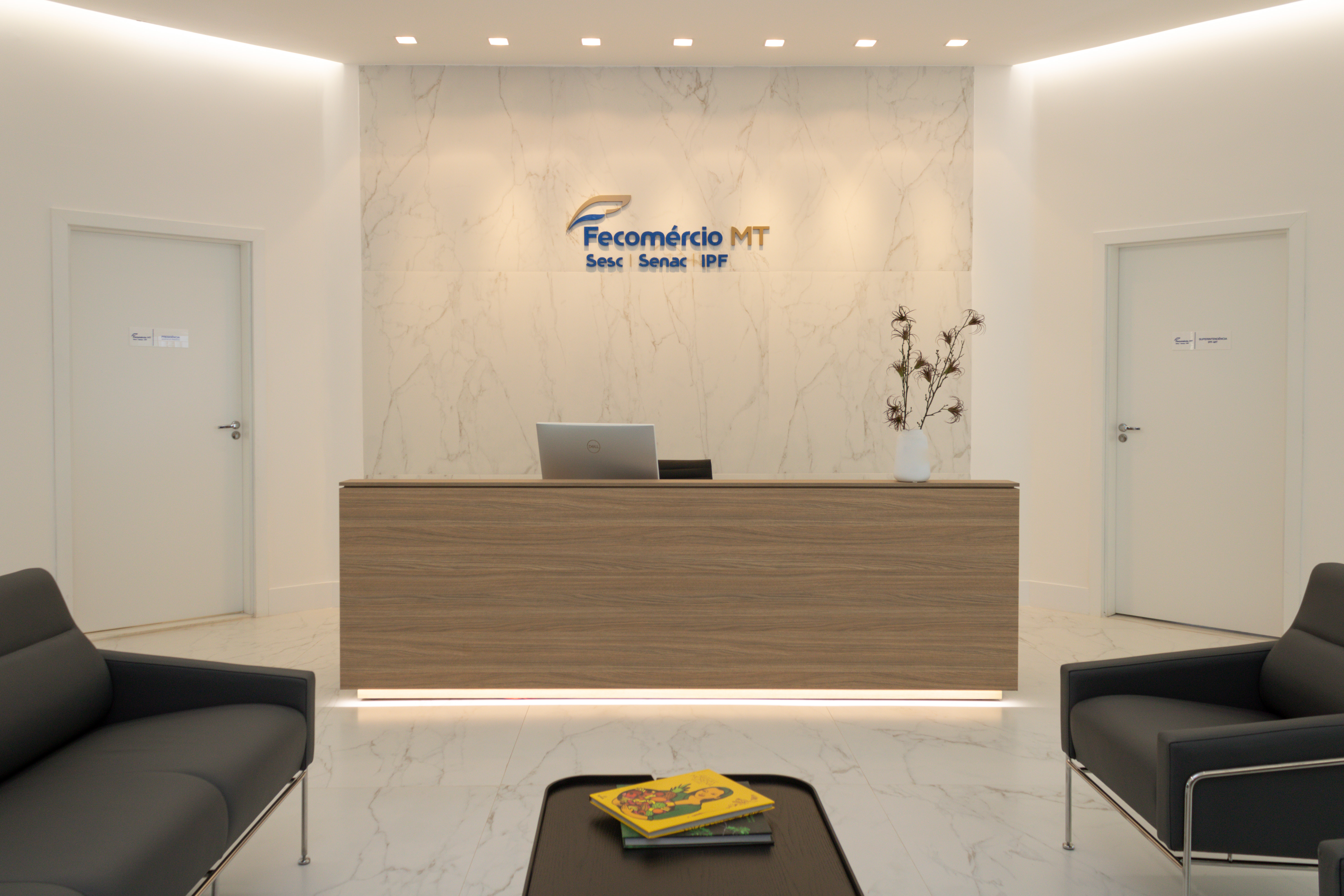 MMEB Arquitetos 打造现代商业空间-16