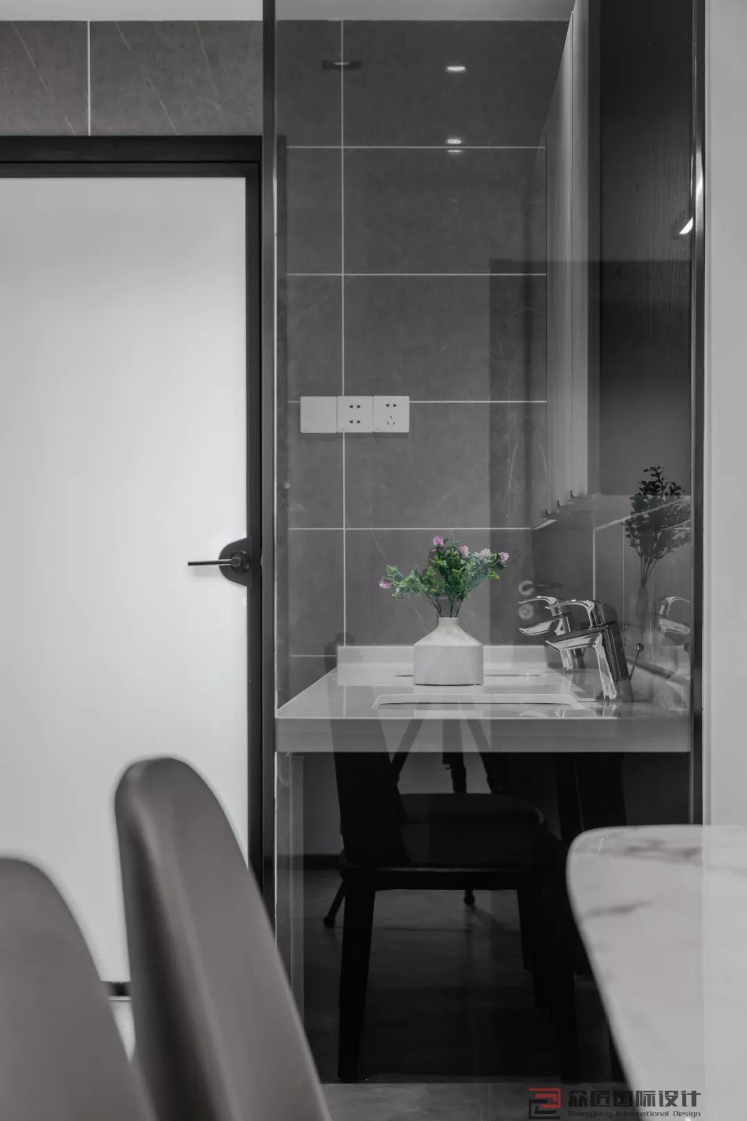 现代黑白灰格调的格林花园 120㎡设计-53