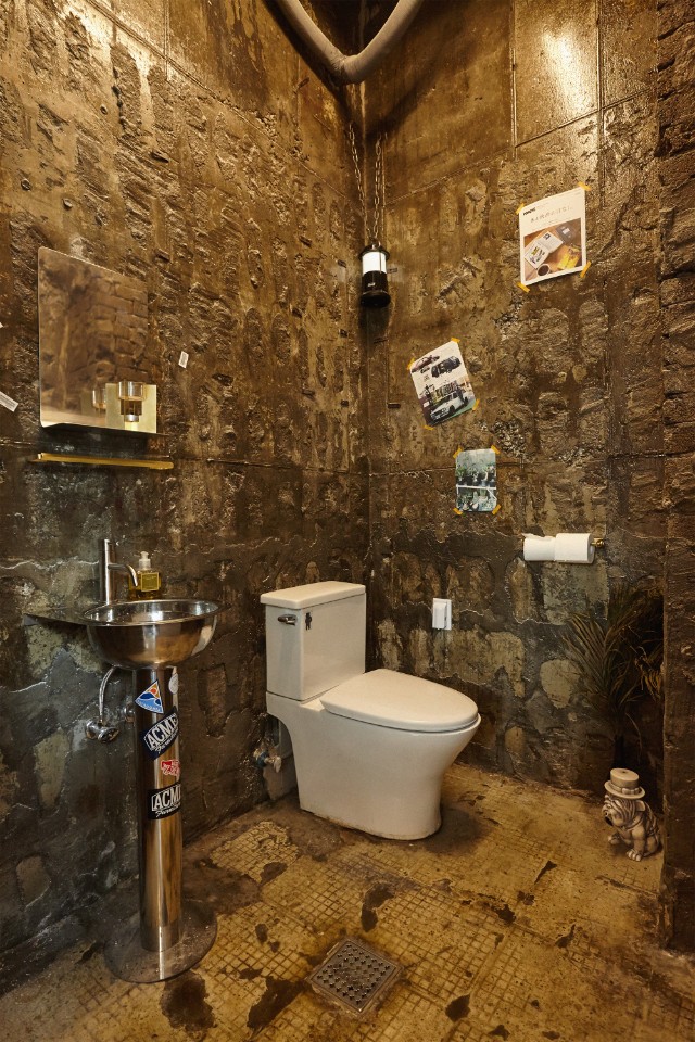 彩色点标现代餐厅 设计巧妙呈现 8 平米美食空间-6