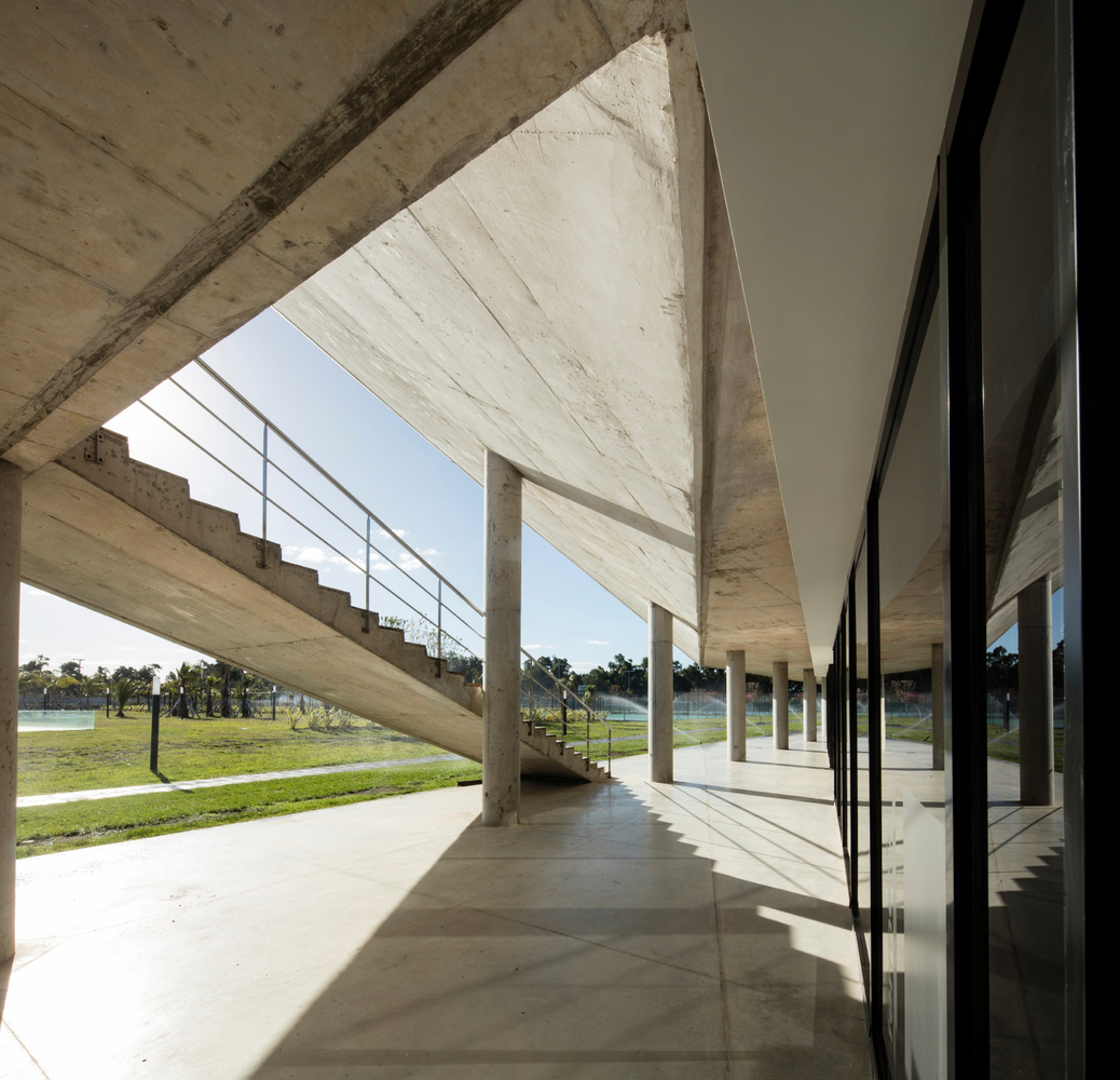 融合景观的圣克拉拉公园 Pavilion in Parque Santa Clara-38
