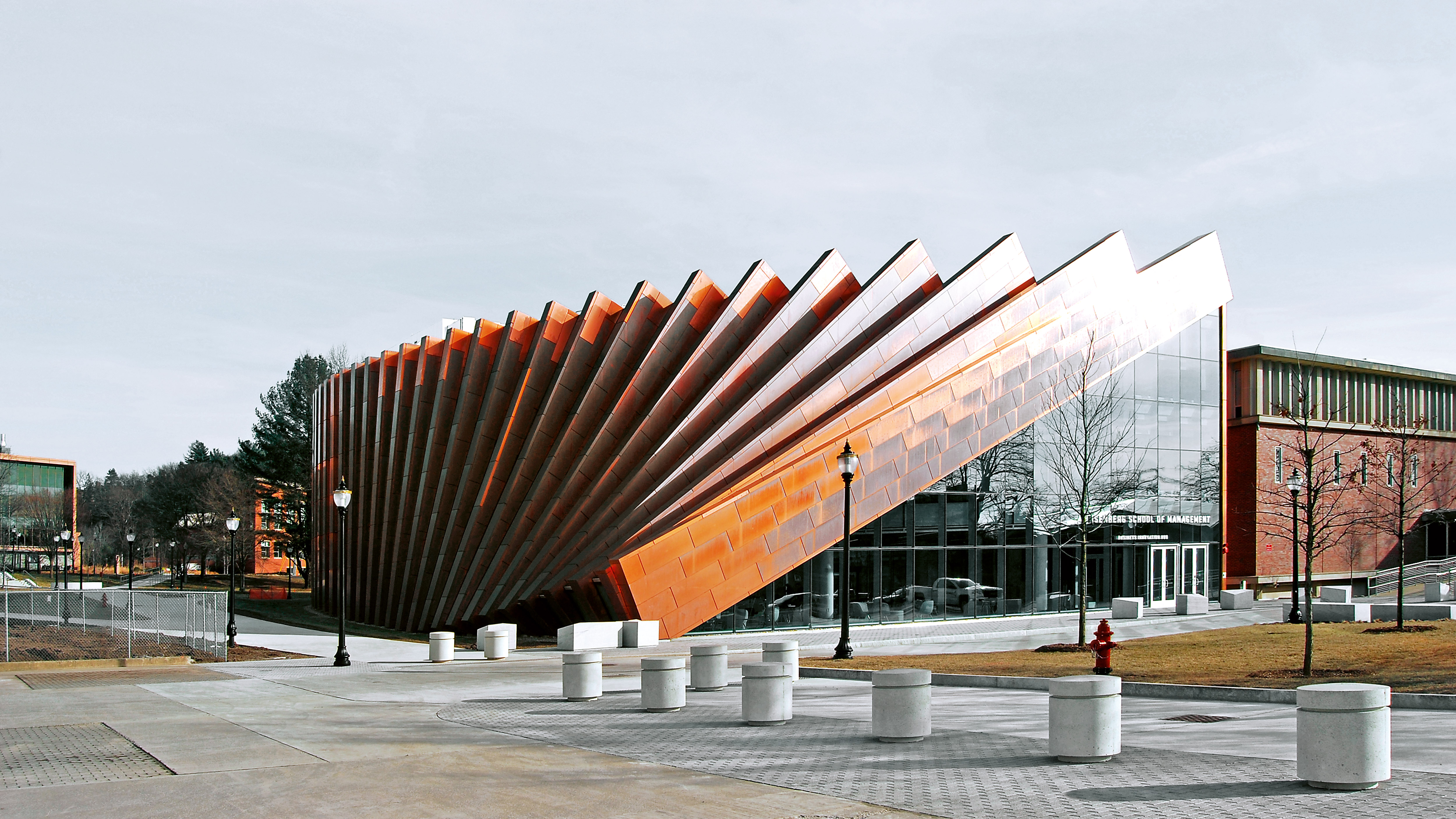 圆形布局打造高效学习空间-0