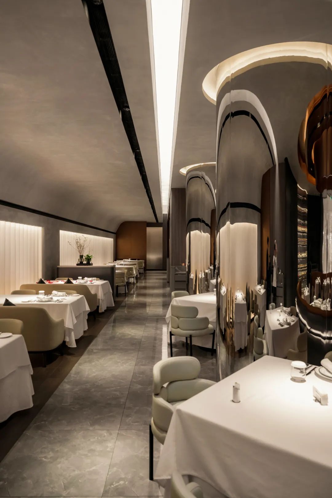 未来主义王品牛排 · 太空舱餐厅的浪漫探索丨中国深圳丨廖凡帆,钟淑铭-32