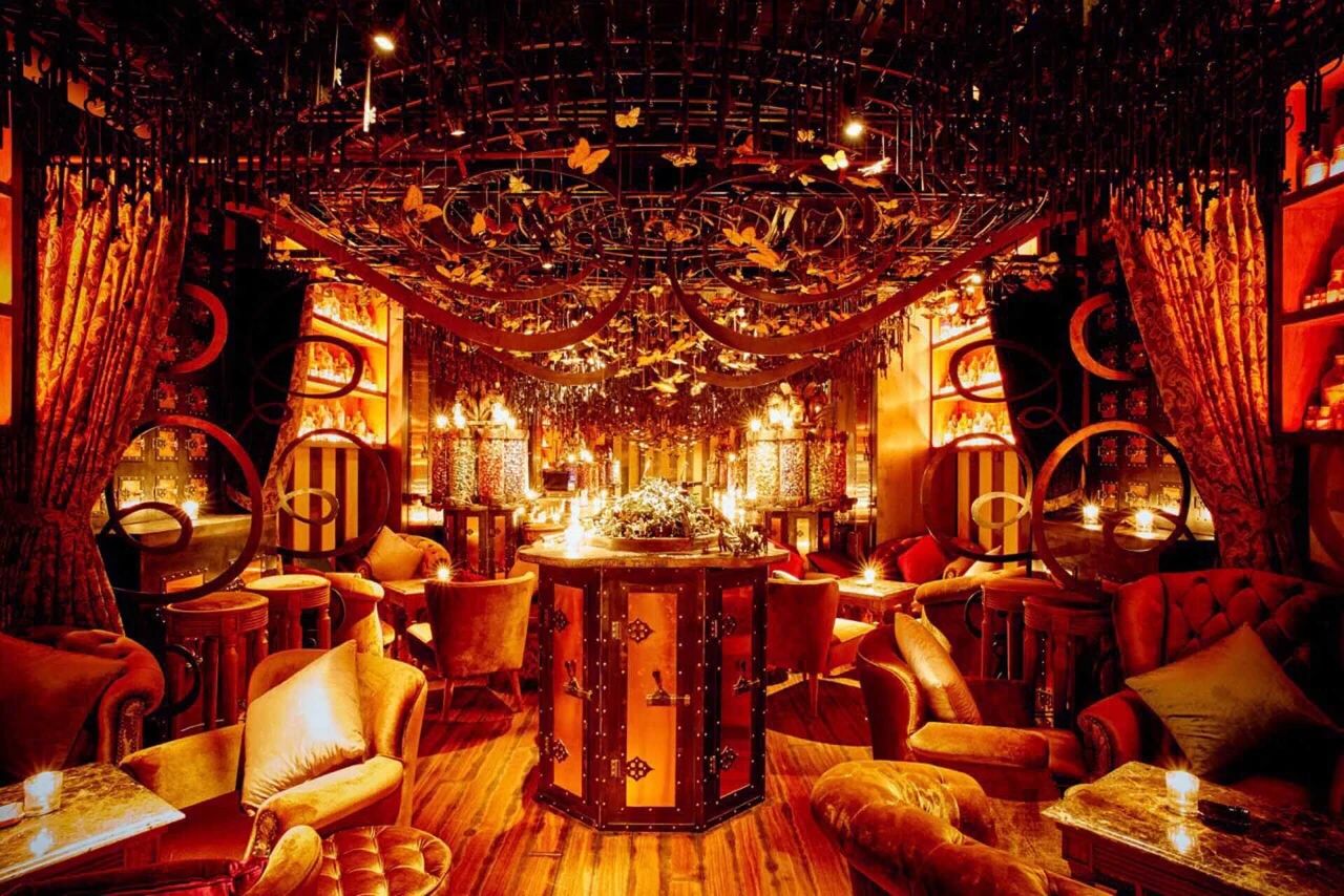 Maggie Choos 酒吧丨中国香港丨Ashley Sutton-27