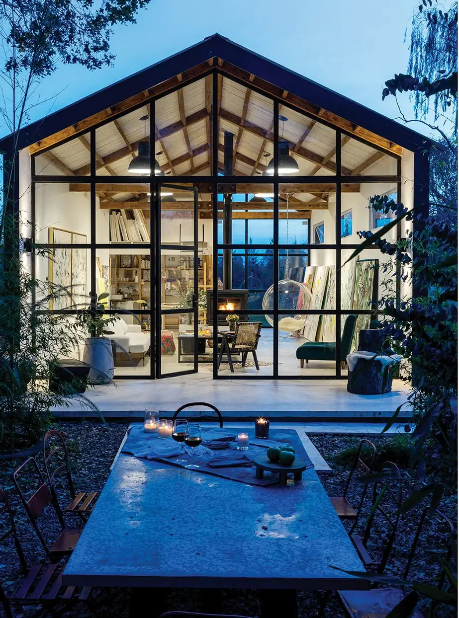 阿根廷艺术家的玻璃屋工作室-17