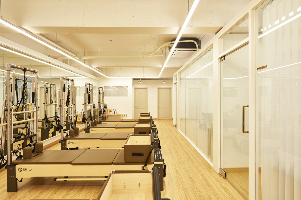 首尔 40 坪现代白色空间设计-6