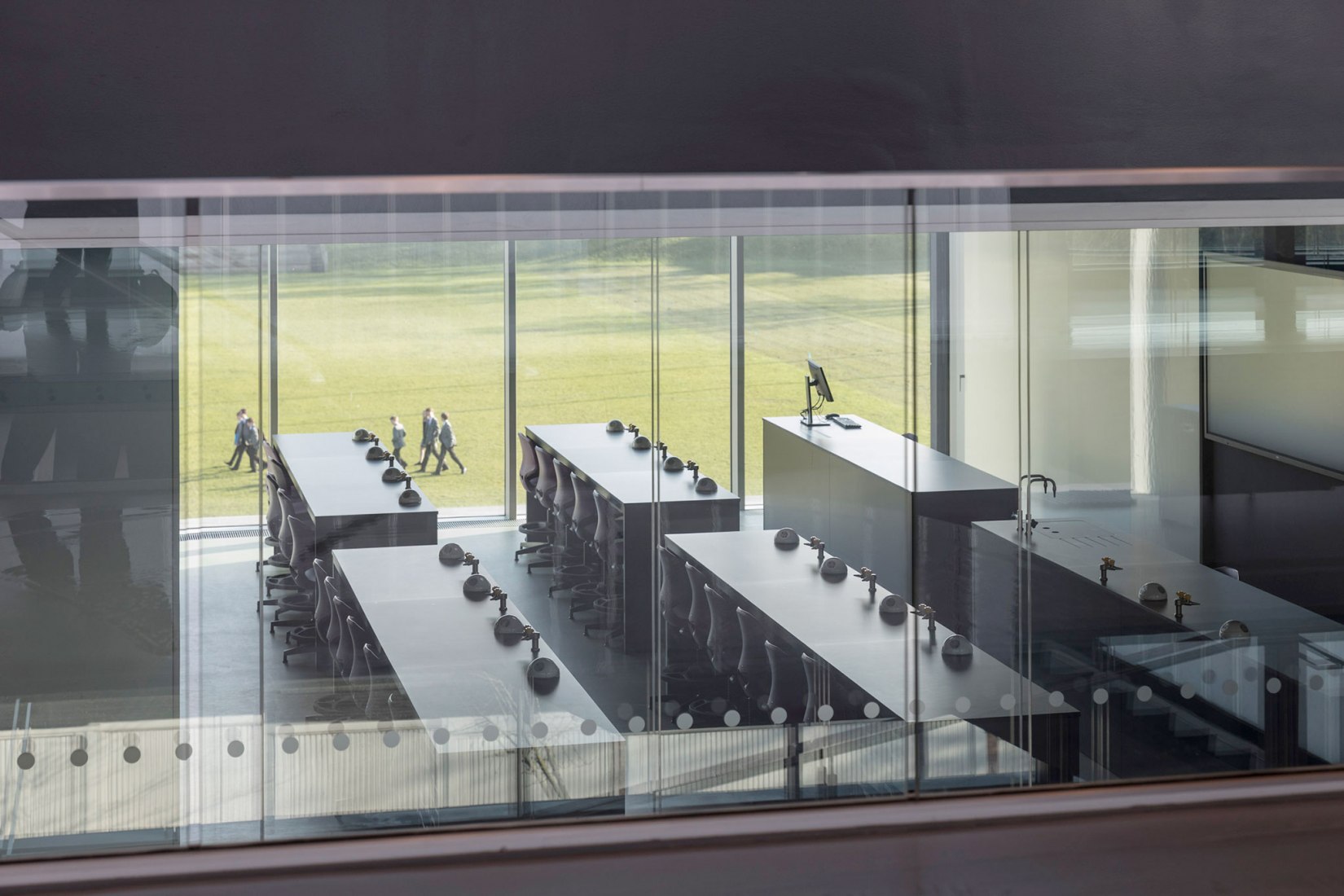 布莱顿学院科学与体育学院大楼丨英国丨大都会建筑事务所（OMA）-33