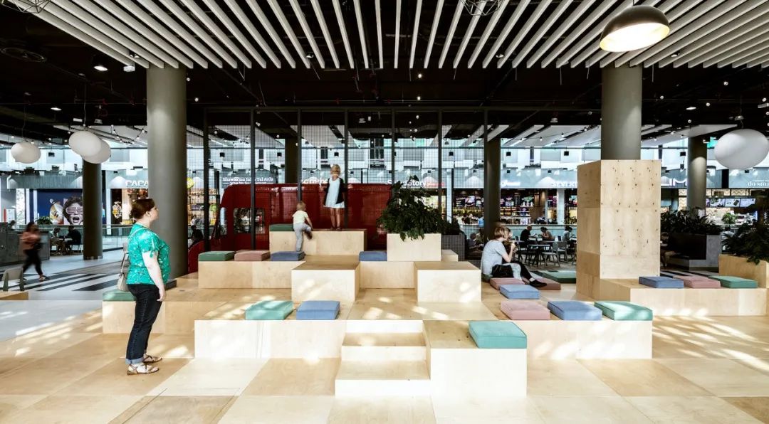 Galeria Młociny 美食社交空间设计丨波兰华沙丨Broadway Malyan 宝麦蓝-17