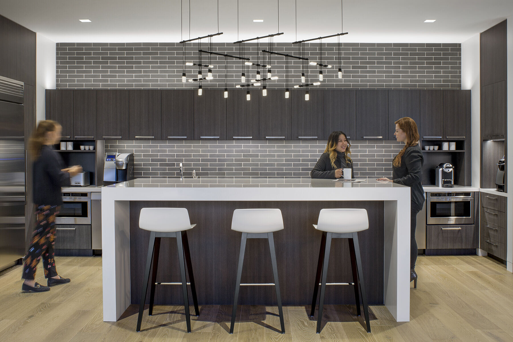 旧金山金融公司现代办公室设计-13