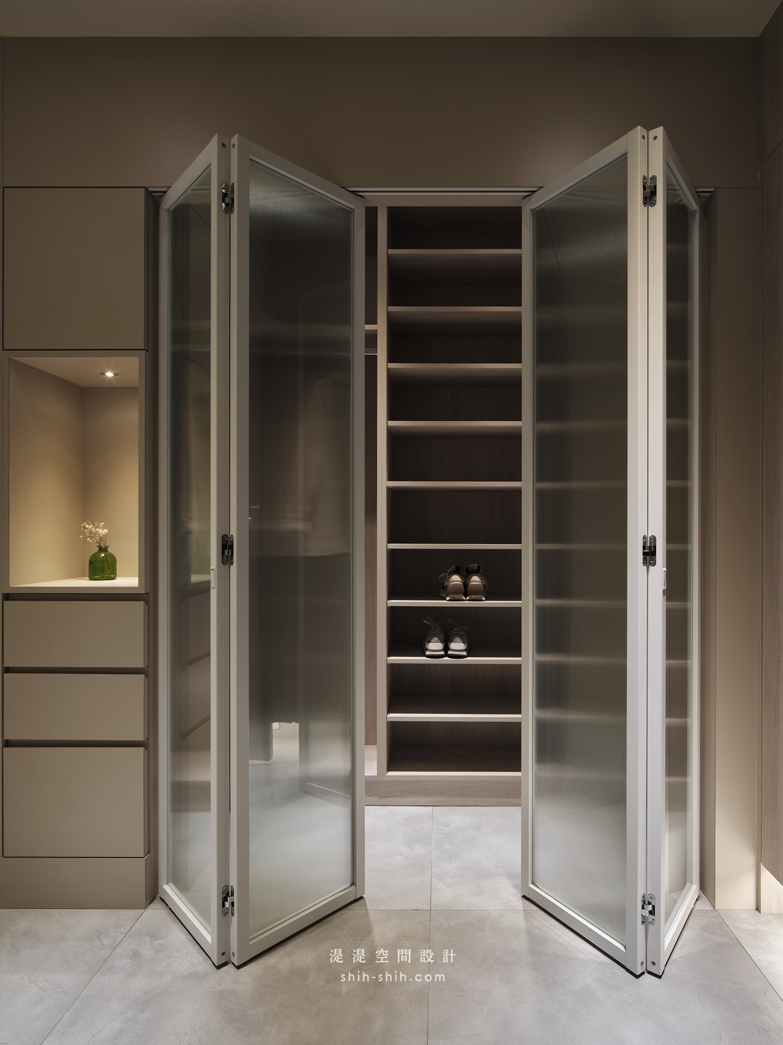 杨宅 · 老屋翻新简约空间设计-18