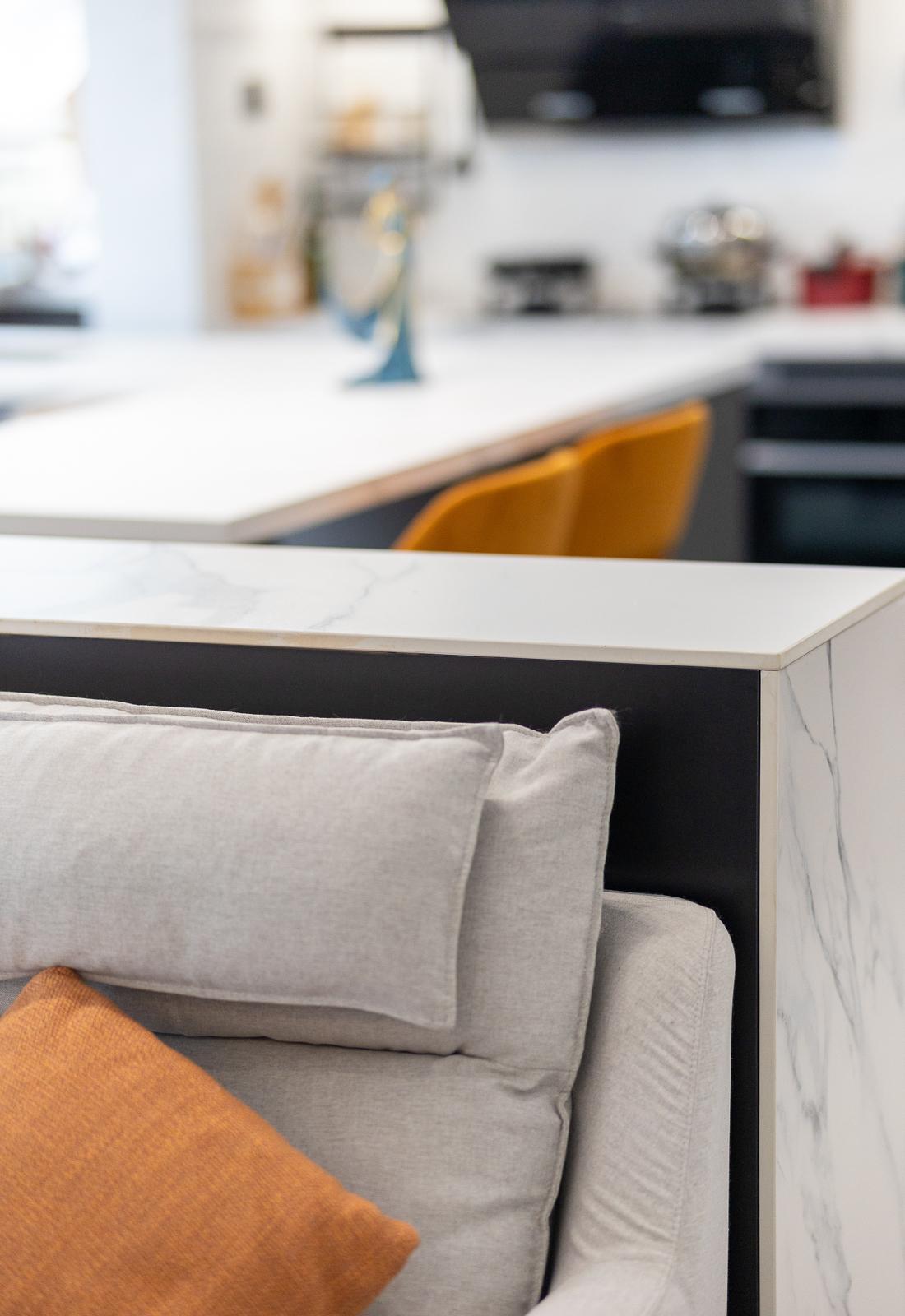 原木色现代简约风家居空间设计-13