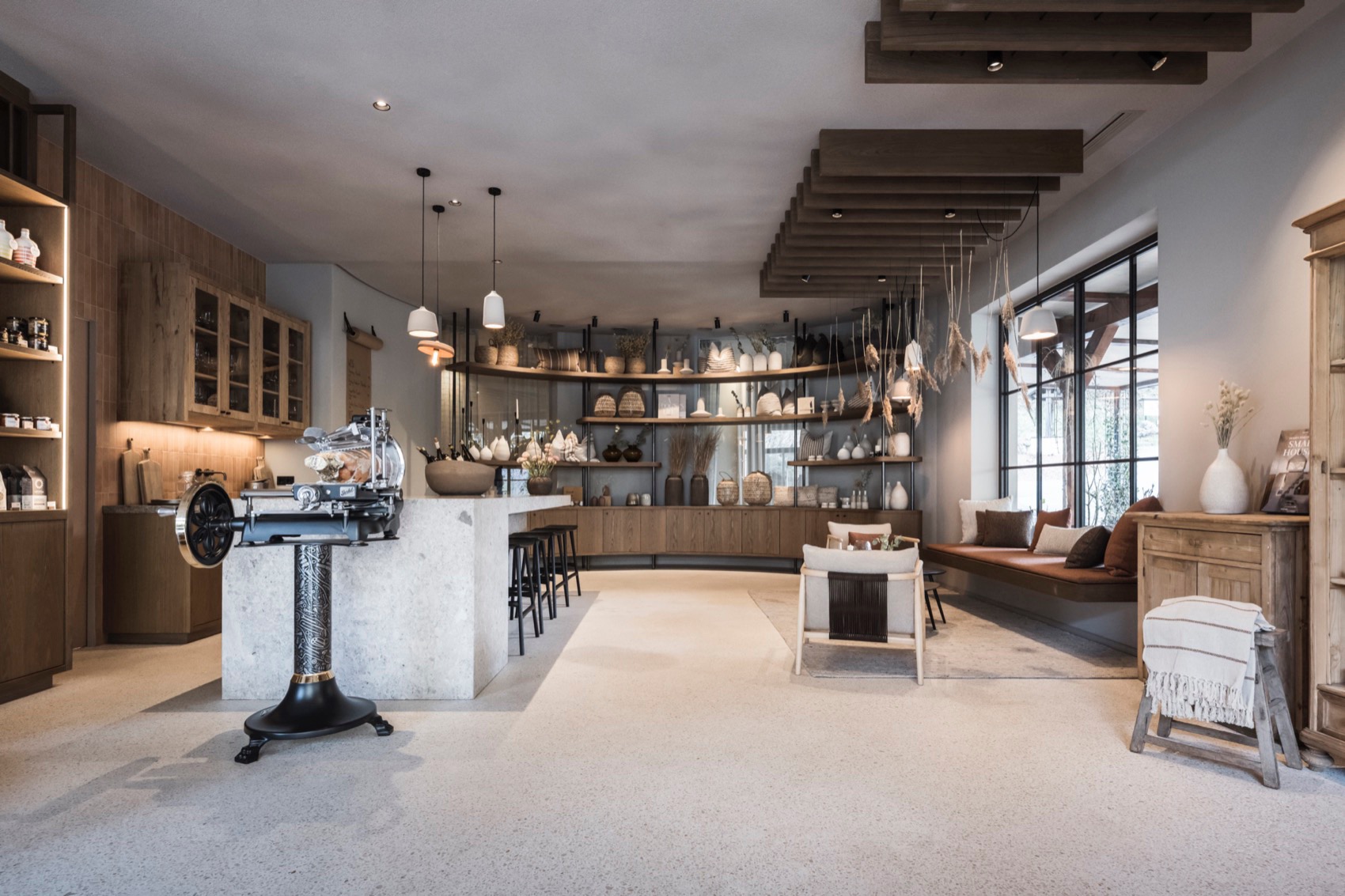 THE BARN酒店底层零售商店丨NOA-35