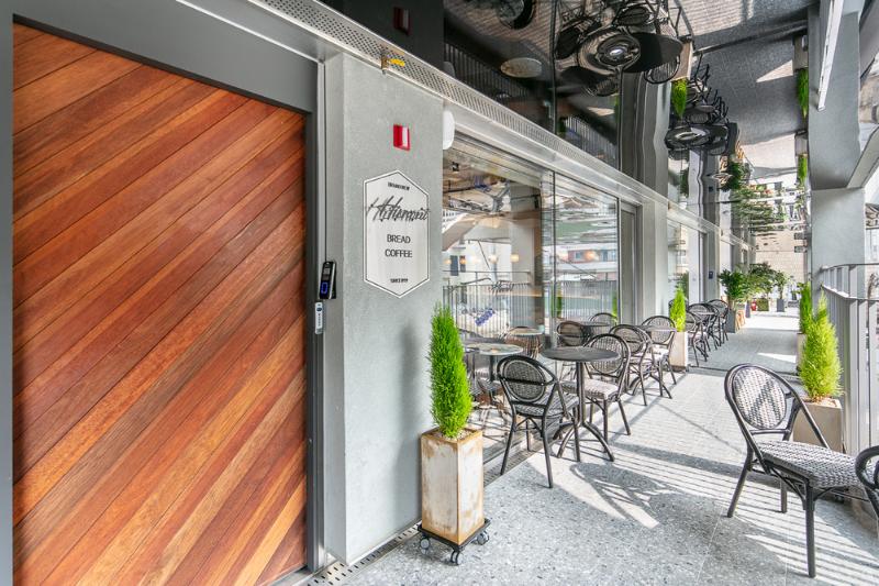 150 平高级定制咖啡厅，展现精致 white wood 魅力-19