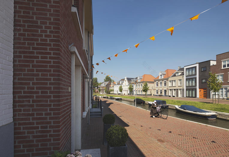 奥普·布伦(注:Op Buuren可能是人名,这是按照音译给出的结果)丨荷兰丨Liesbeth van der Pol及其团队-23