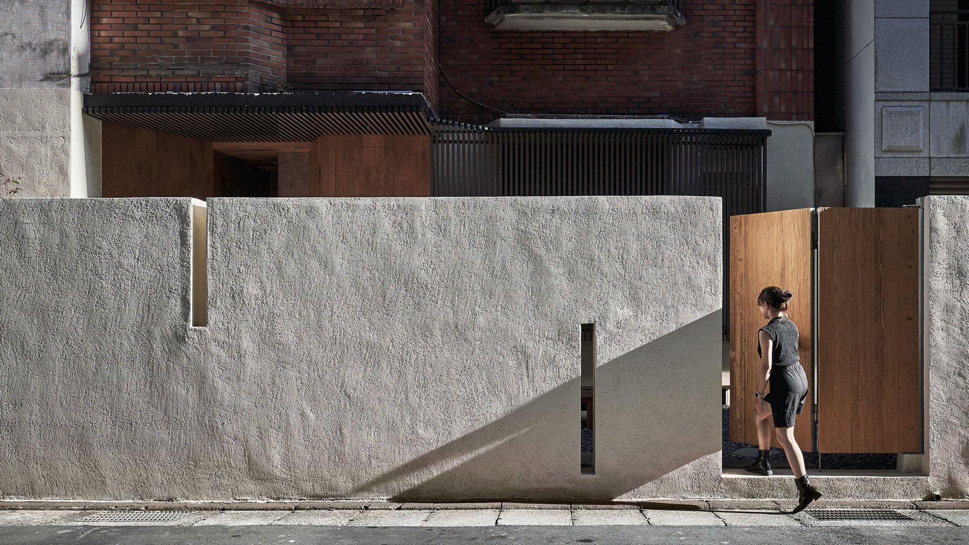 街區中的一隅秘境：演繹沈浸式現代日式美學，開啟五感饗宴的割烹料理空間 —「掬·Kiku」 — Hey!Cheese-0