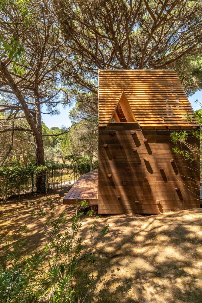 悬浮的木质雕像丨Patina Garden Studio-20