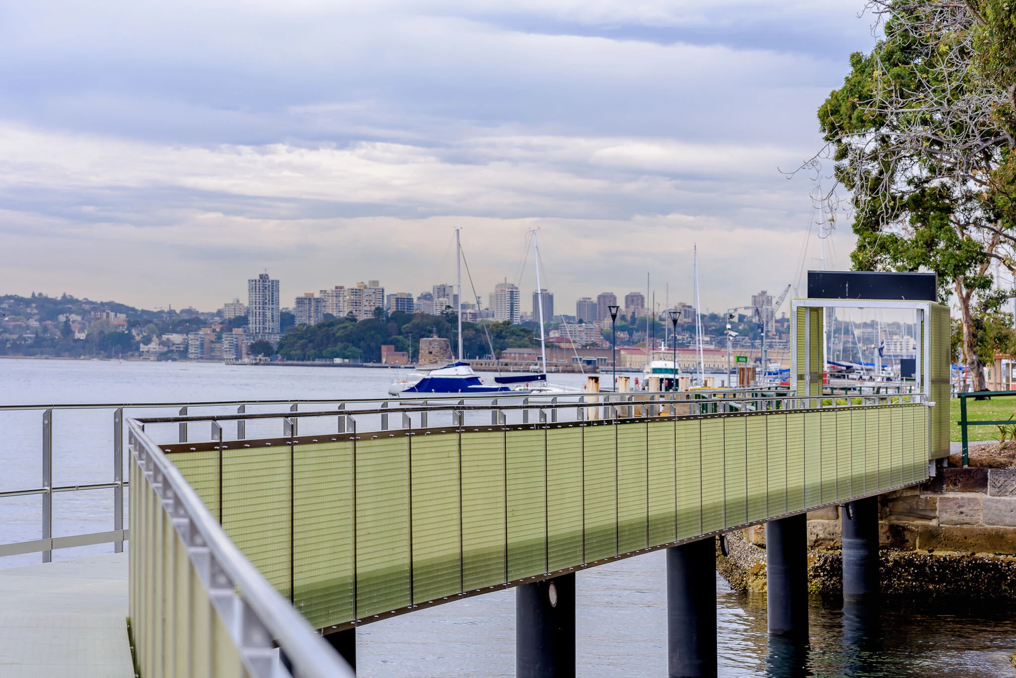 澳大利亚前海军潜艇基地变身公共空间-18