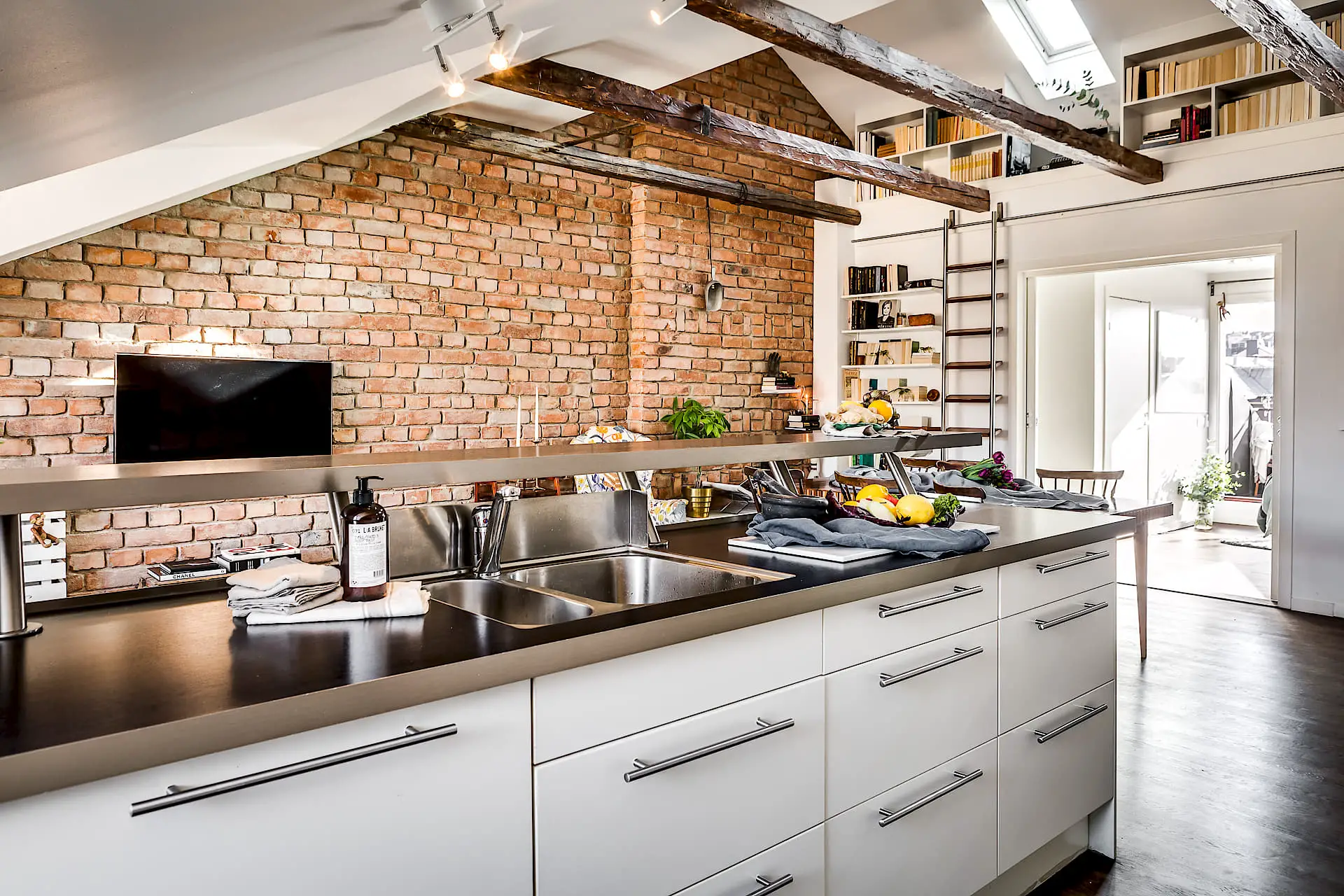 古城砖下的温暖城市公寓-10