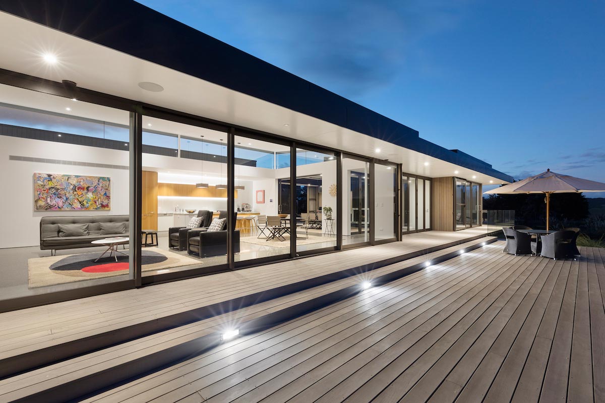 Lakes Edge light, airy holiday home by ChowHill Architects   CAANdesign  Architecture and home design blog-24