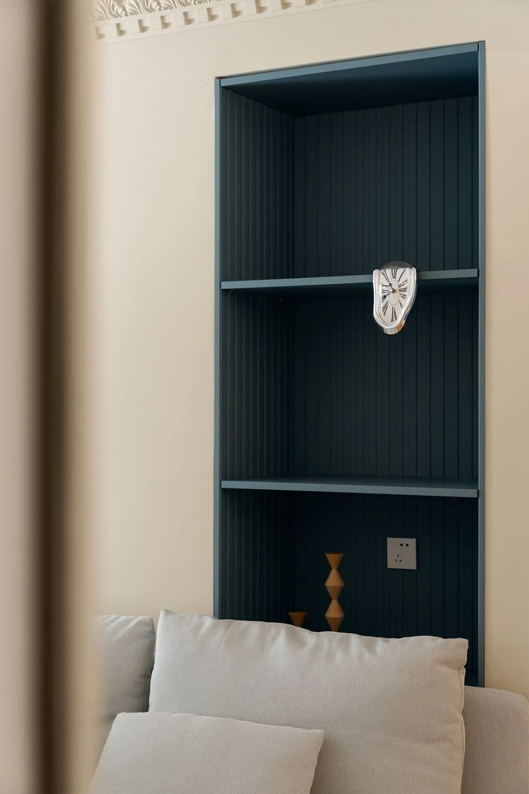 70㎡小黑屋变身法式“奶色治愈系”丨中国北京丨云深空间设计事务所-49