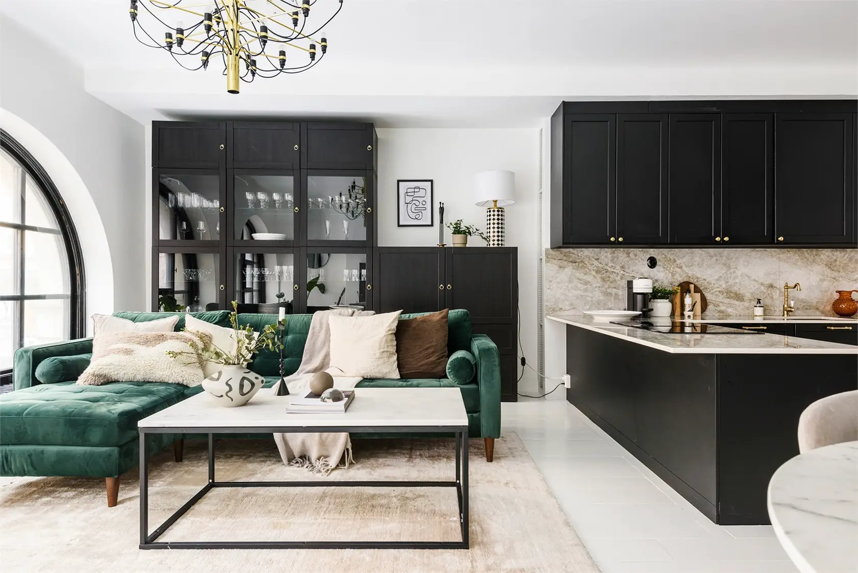 "斯德哥尔摩独特拱窗现代公寓设计"-6