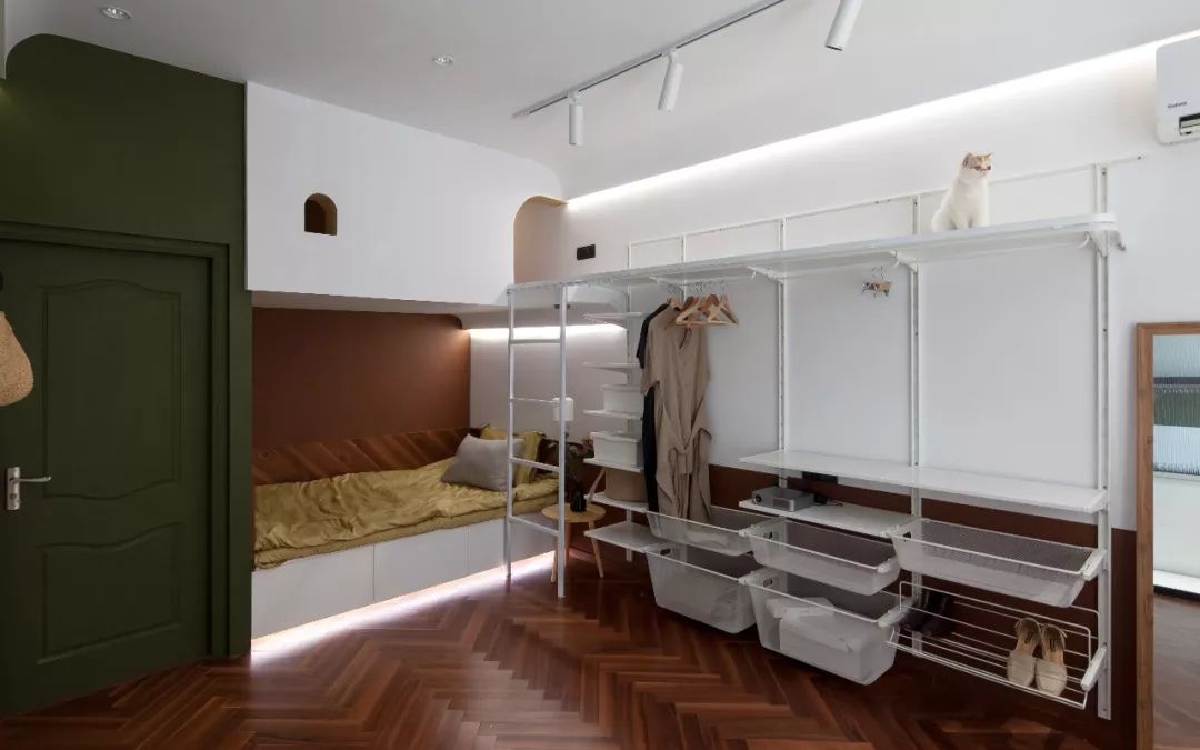 22㎡蜗居的色彩重生-54