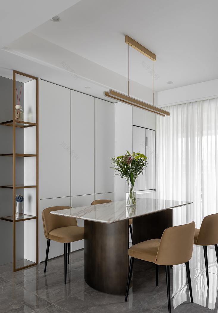 现代轻奢风四口之家设计-33