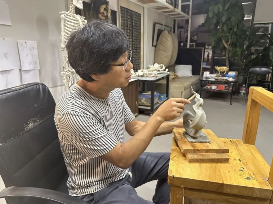 清华美院杜异教授团队完成抗战胜利80周年纪念活动长安街景观等设计任务,盛典氛围完美呈现-19