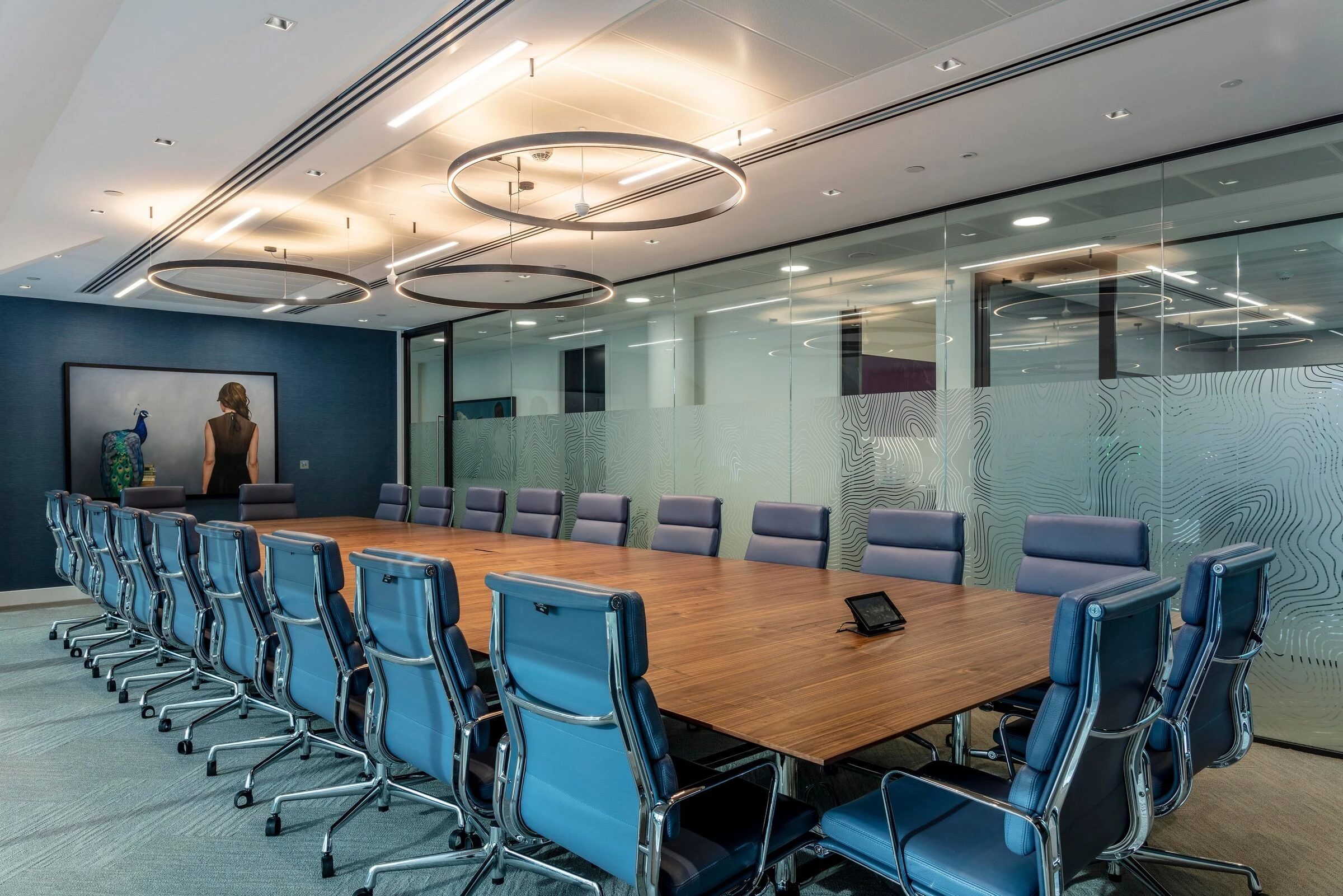 伦敦高档办公空间的紫色梦幻设计丨英国伦敦丨BW-21