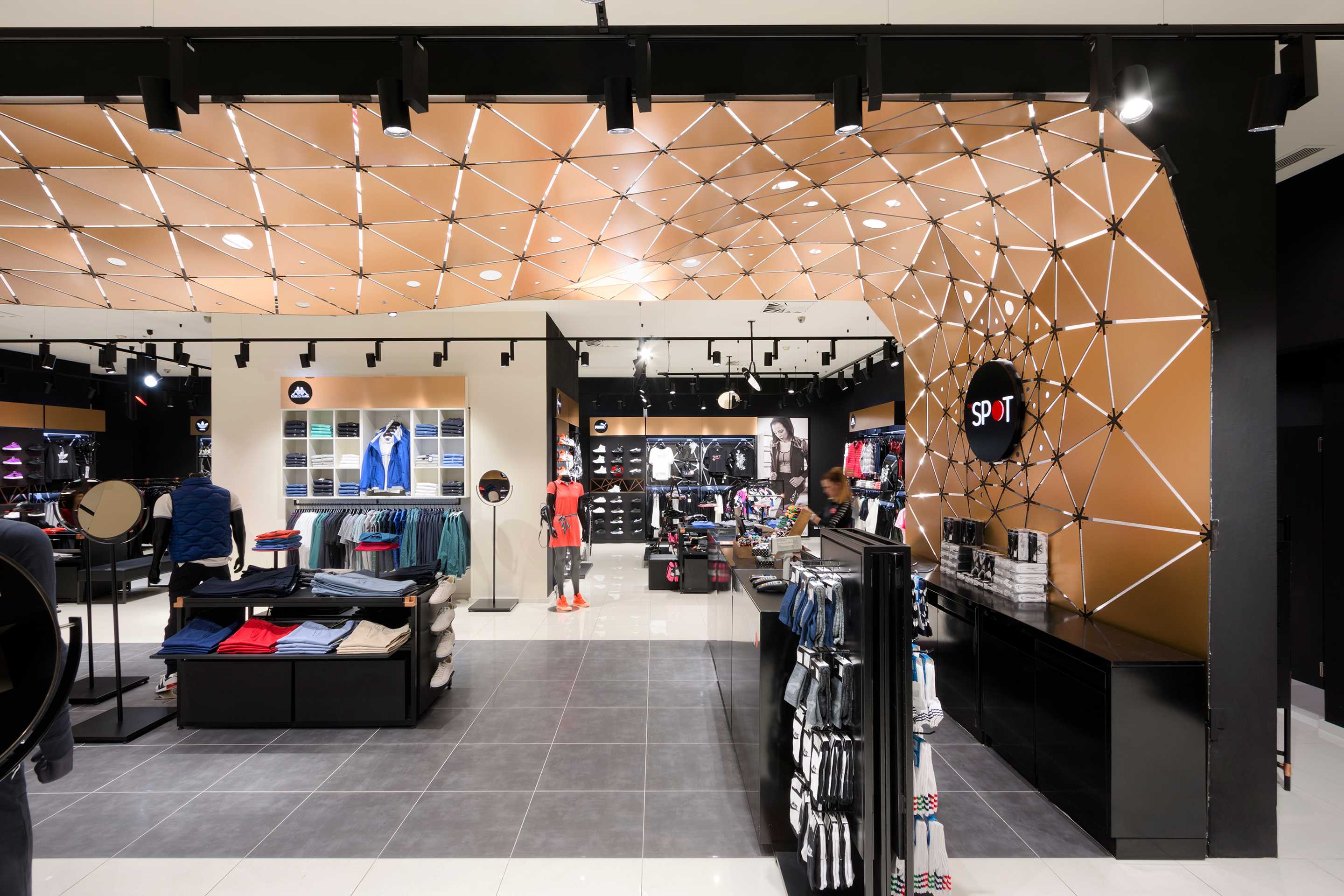 现货多品牌服装店-18