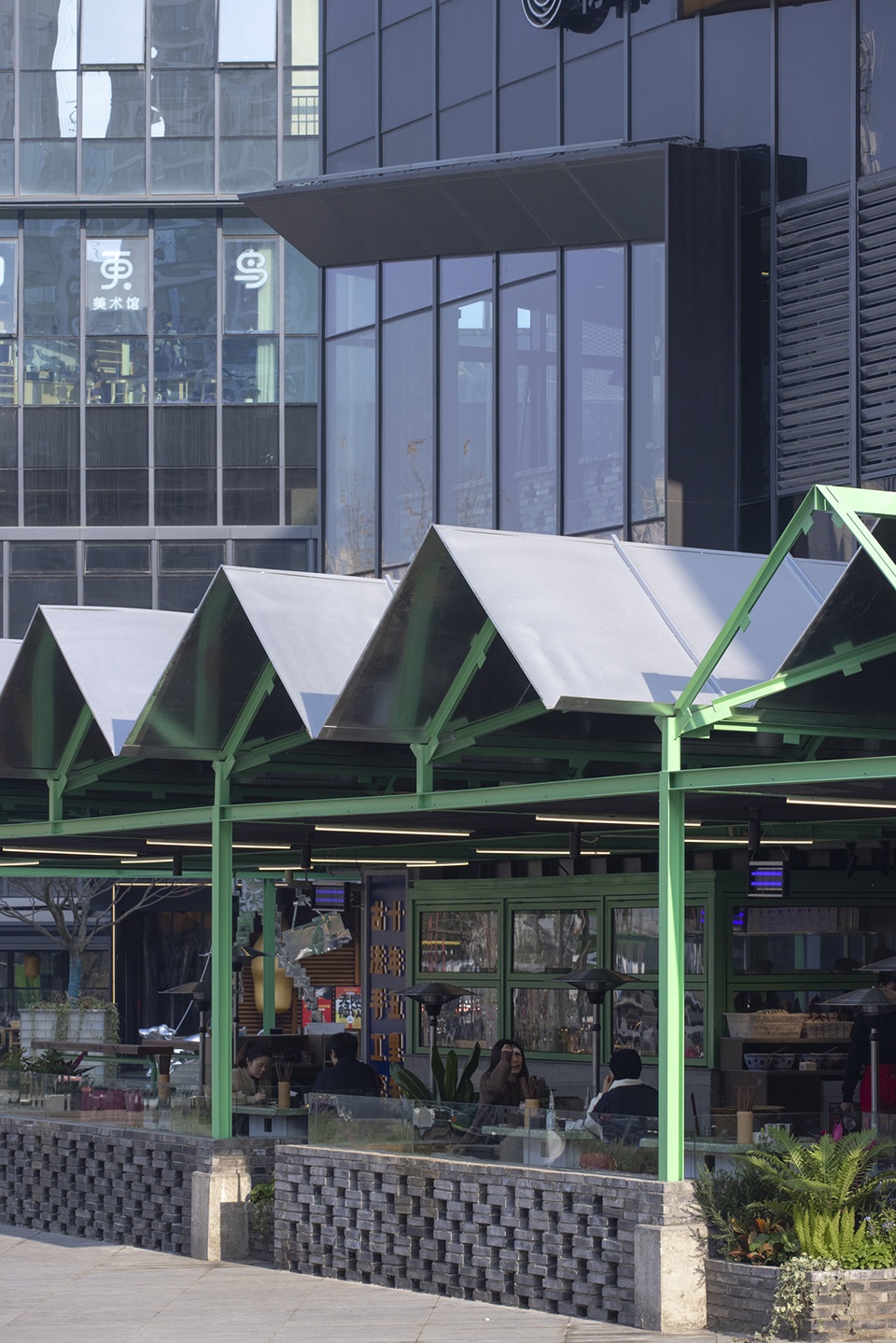 街边的绿色伞棚 · 五里关麓坊店 · 凡筑ArchFAN丨中国成都丨凡筑ArchFAN（成都凡筑建筑设计事务所有限公司）-55