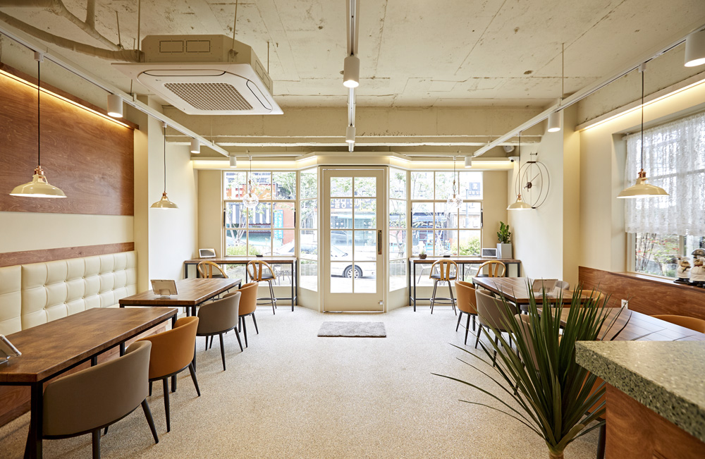 简约意大利餐厅设计 展现白色木调氛围美-10