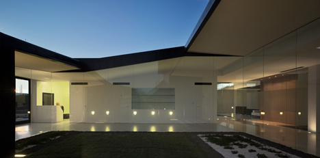 Funeral Home and Garden in Pinoso by Cor | Dezeen-48