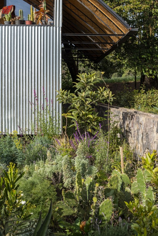 墨西哥 Valle de Bravo 拉美风格别墅设计-10