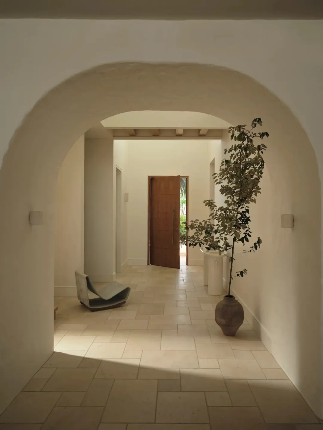 轻松治愈 · 在海风与绿意间找回生活的松弛感丨澳大利亚丨Studio George (室内),Ooz Designs (建筑)-11