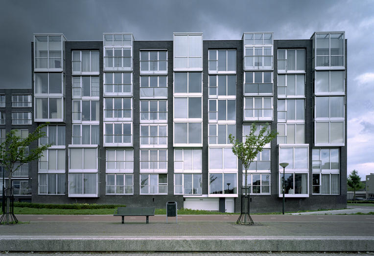 德西雷嫩,布雷达市布根奥松镇(注:Bergen op Zoom一般意译为布根奥松,它是荷兰北布拉班特省的一个市镇;由于De Sirenen可能是特定的地点、建筑等名称,缺乏更多背景下只能音译为德西雷嫩 ) 丨荷兰-23