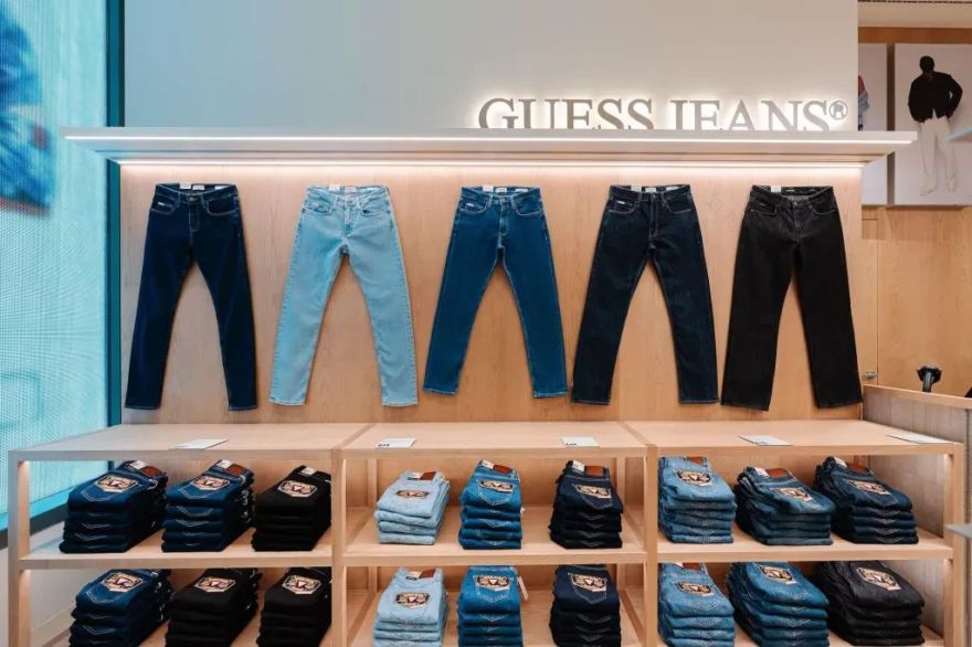 GUESS JEANS 阿姆斯特丹首店丨荷兰阿姆斯特丹丨Nicolai Marciano-11
