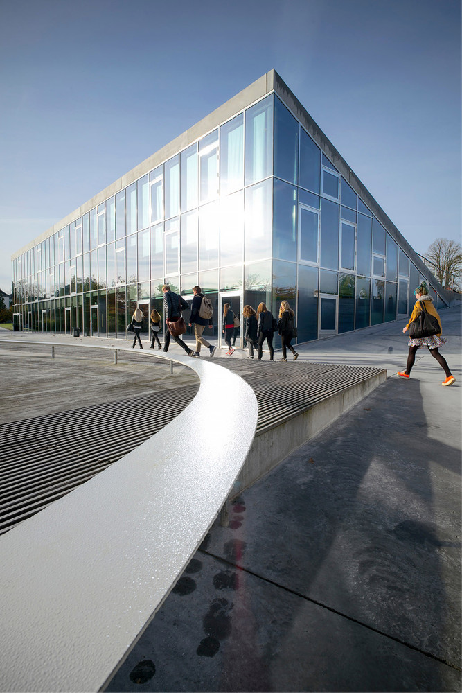Sports - Arts Expansion at Gammel Hellerup Gymnasium  BIG-30