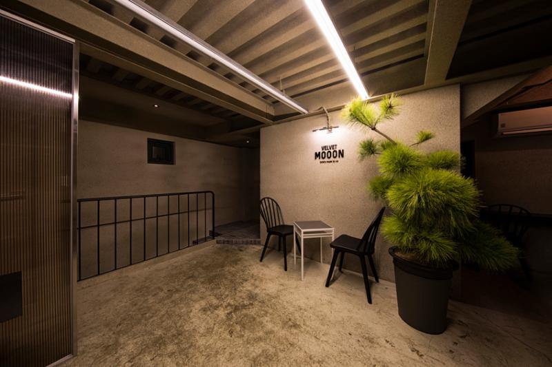 23 平米温馨砖墙咖啡馆 设计报价-10