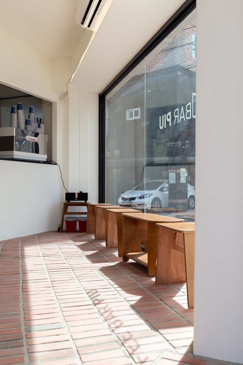 14 平米迷你咖啡馆，打造感性 Instagram 风格空间-16