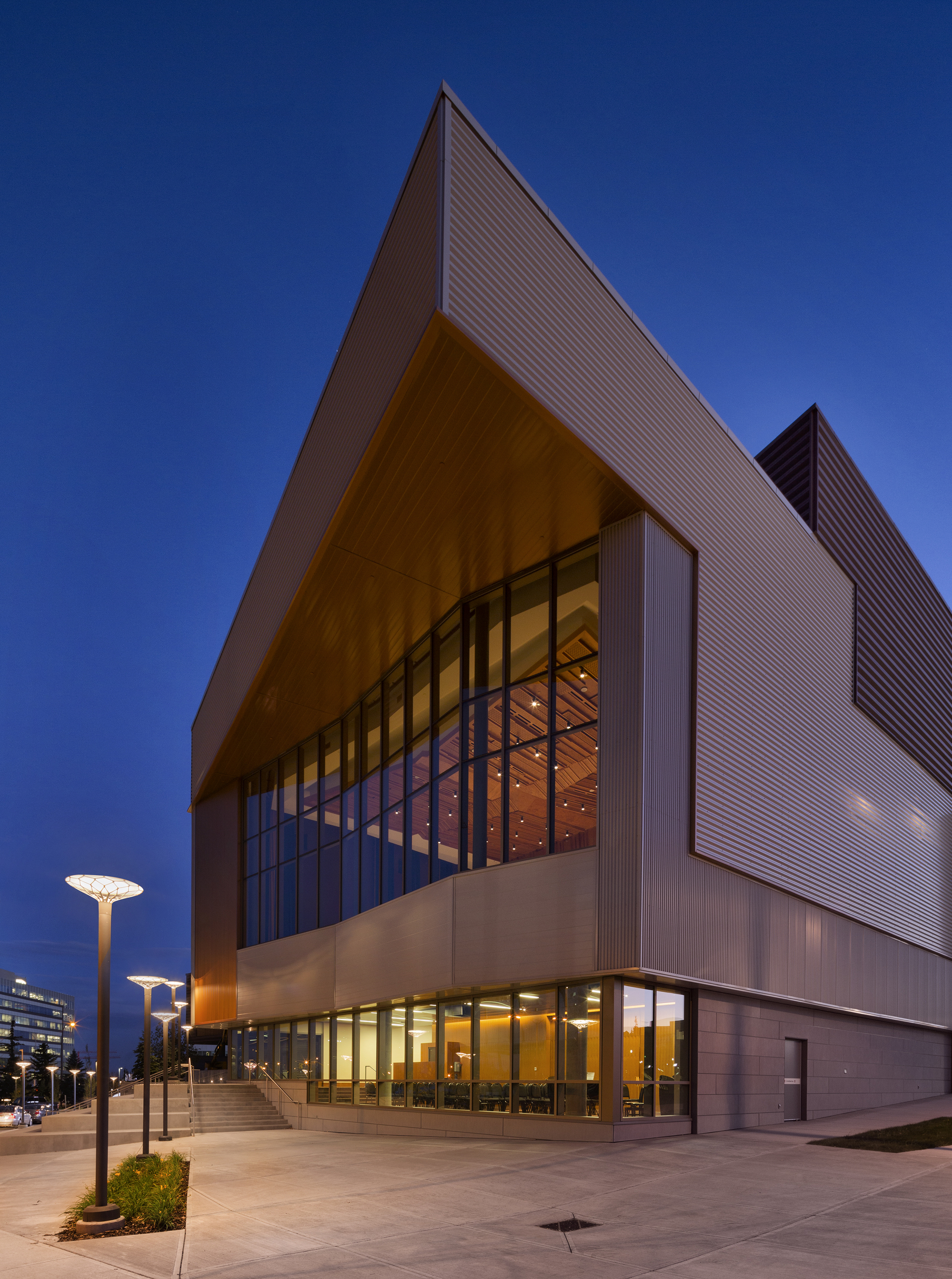 Mount Royal University Taylor Centre for the Performing Arts / Pfeiffer-20