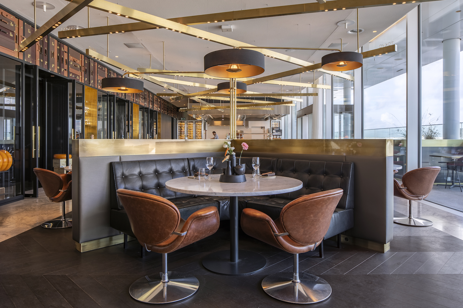 KLM crown lounge | concrete-49