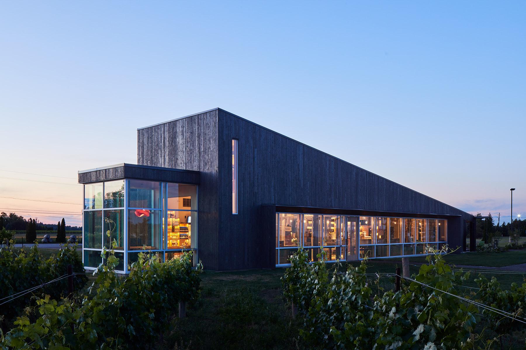 尼亚加拉湖畔葡萄酒庄园零售与品鉴亭-19