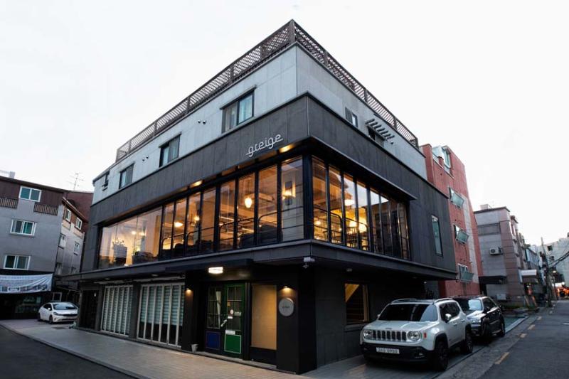 35 平高级现代极简咖啡馆设计-24