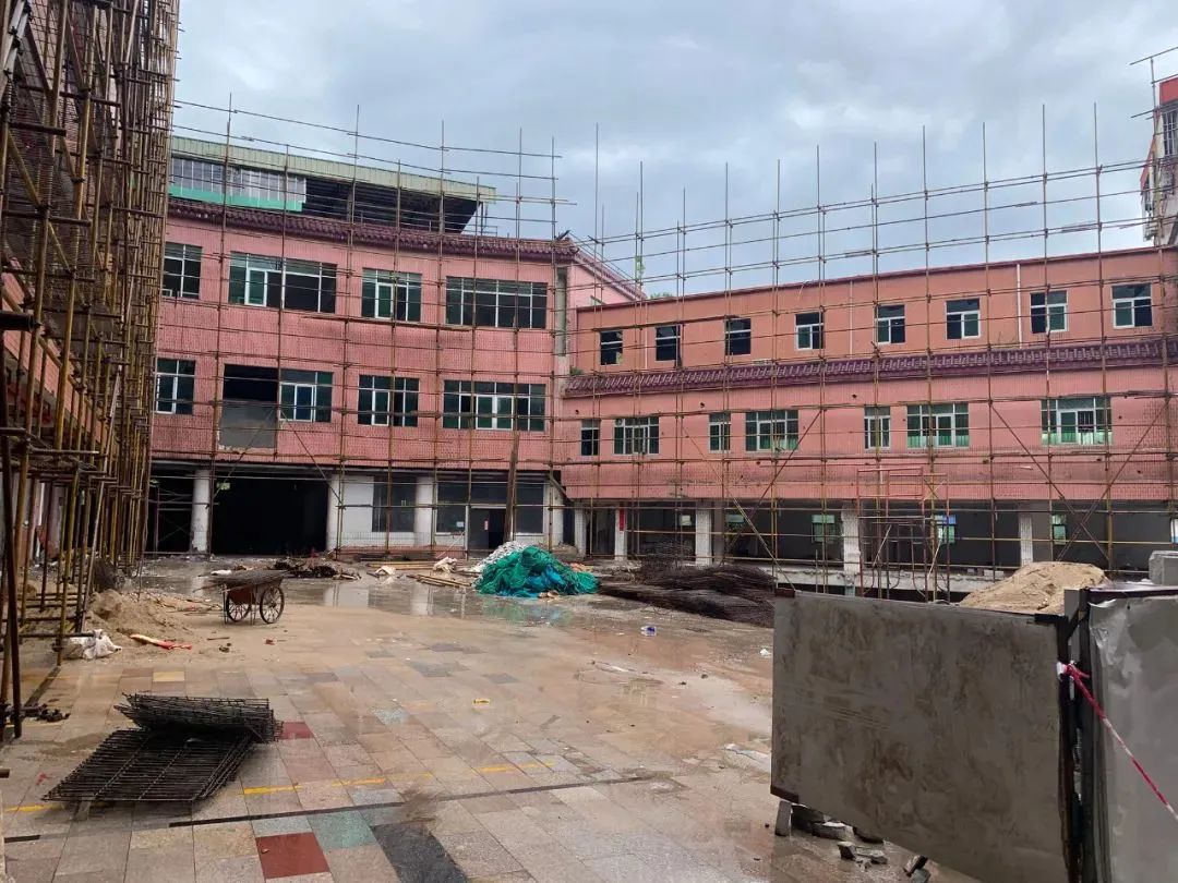 蓝白艺术院校丨中国深圳丨万社设计-14