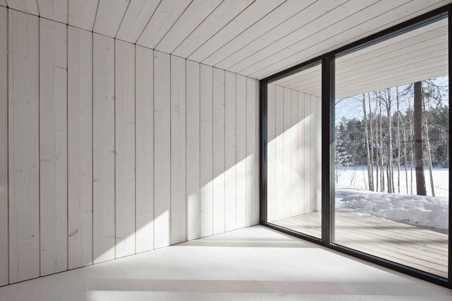 芬兰马蹄形岛屿四角别墅 | 可持续乡村生活典范-29