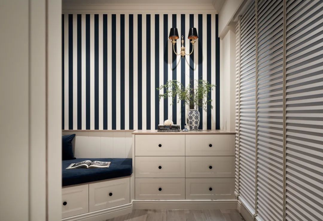 咖啡色调的佛系复式楼设计丨大树装饰-8