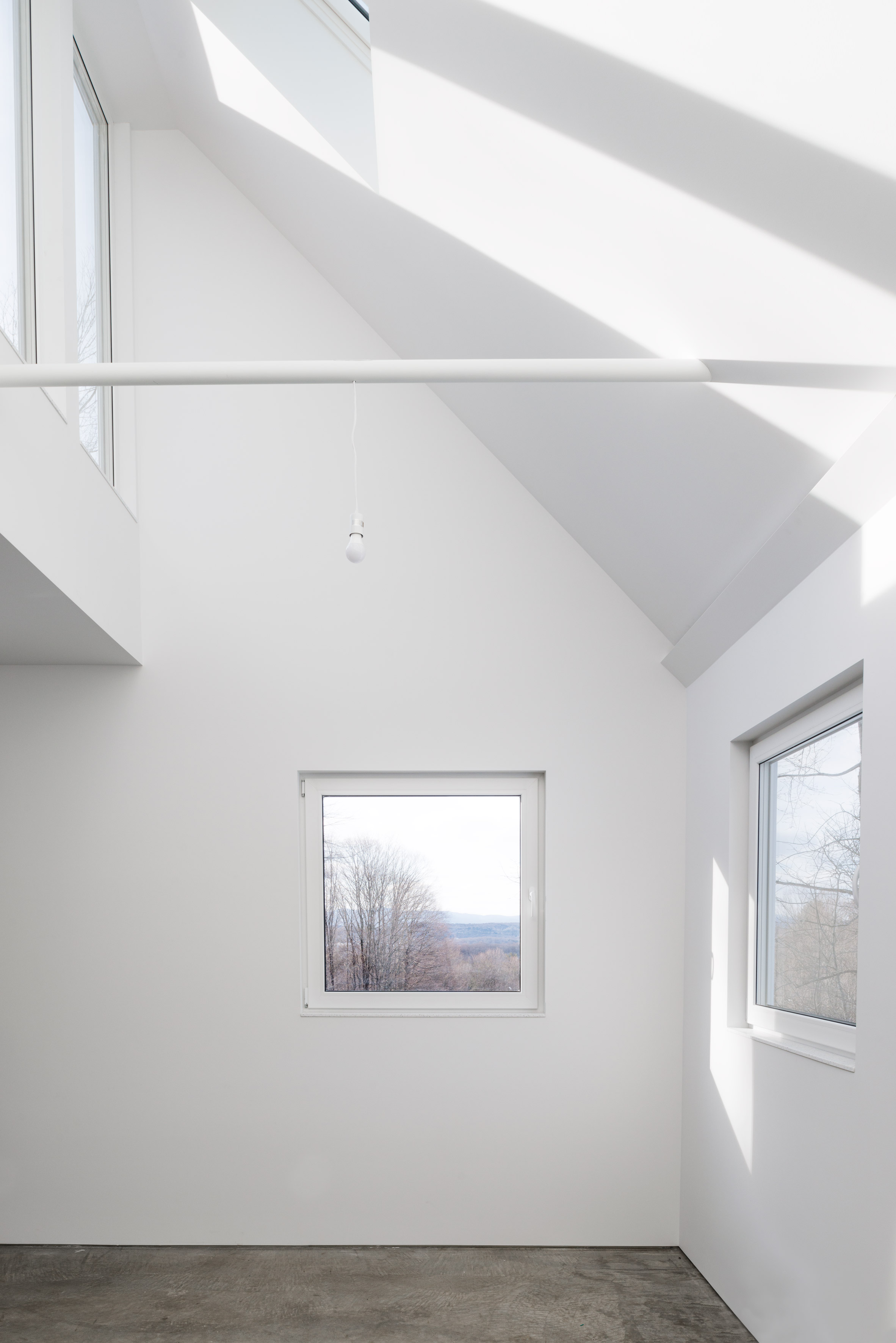 New Affiliates creates asymmetric mountain cabin in Vermont-12