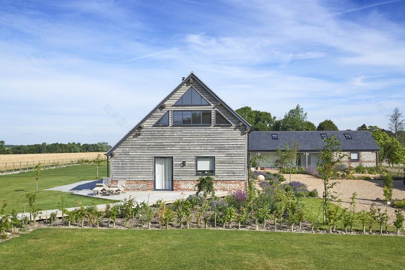 具有真正斯堪的纳维亚风情的当代谷仓改造-26