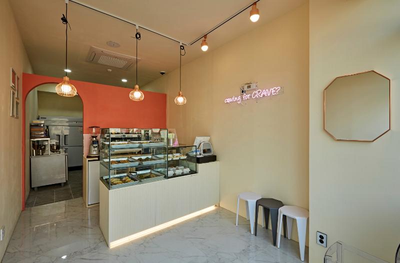 八平米甜品店，色彩点睛的创意空间-4